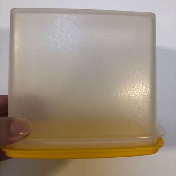 Tupperware Small Container with Yellow Lid EUC - Picture 6 of 13